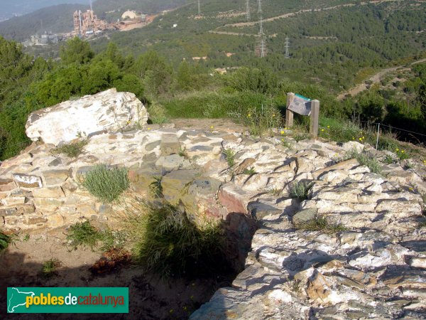 Sant Just Desvern - Penya del Moro (Foto: J. Ramón Rodríguez, 2006) Sant Just Desvern - Penya del Moro