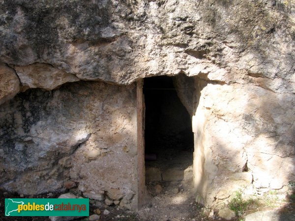 La Bisbal del Penedès - Cova de Santa Cristina