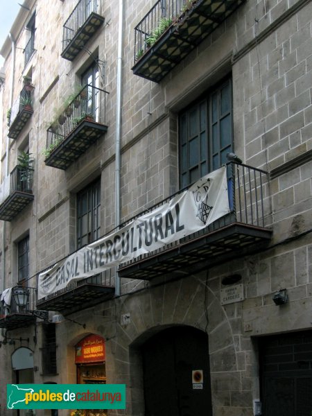 Barcelona - Hostal de la Bona Sort (Foto: Albert Esteves, 2006) Barcelona - Hostal de la Bona Sort