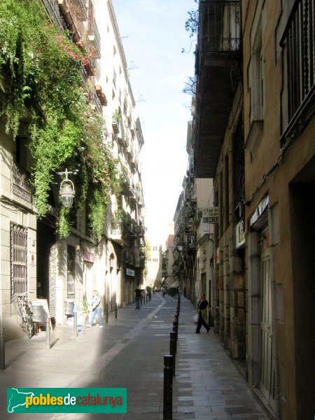 Barcelona - Carrer Sant Pere Més Alt (Foto: Albert Esteves, 2006) Barcelona - Carrer Sant Pere Més Alt