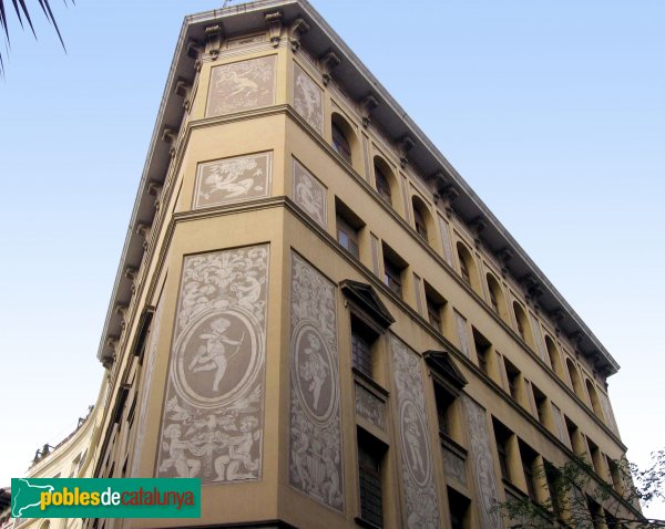 Barcelona - Via Laietana, 11 (Foto: Albert Esteves, 2006) Barcelona - Via Laietana, 11