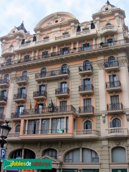 Barcelona - Via Laietana, 29 (Foto: Albert Esteves, 2006) Barcelona - Via Laietana, 29