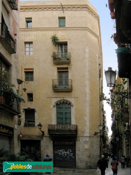 Barcelona - Casa Puigxoriguer o de la Custòdia (Foto: Albert Esteves, 2006) Barcelona - Casa Puigxoriguer o de la Custòdia