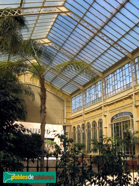 Barcelona - Parc de la Ciutadella. Hivernacle (Foto: Albert Esteves, 2006) Barcelona - Parc de la Ciutadella. Hivernacle