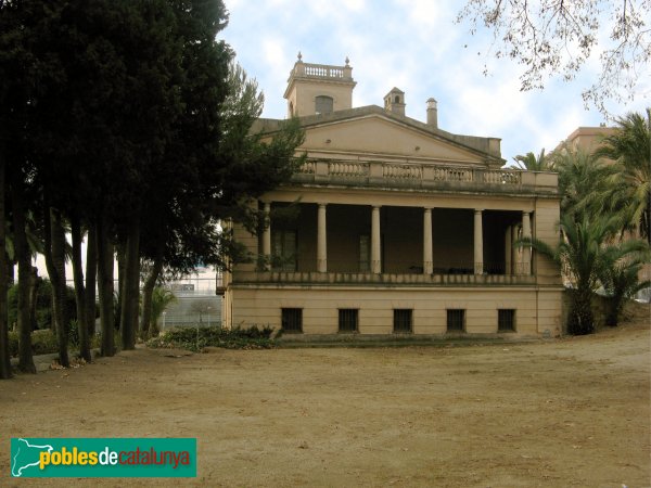 Badalona - Can Cabanyes (Foto: Albert Esteves, 2007) Badalona - Can Cabanyes