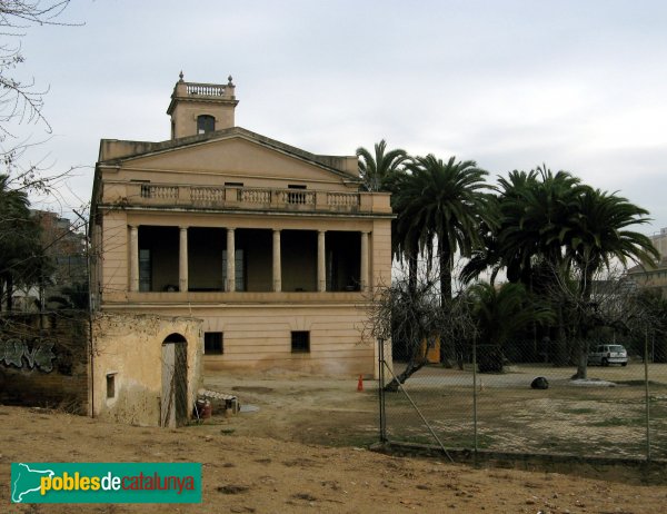 Badalona - Can Cabanyes (Foto: Albert Esteves, 2007) Badalona - Can Cabanyes