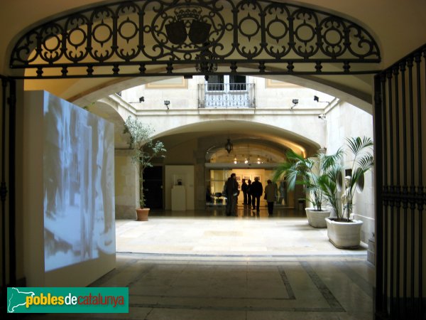 Barcelona - Palau Moja (Foto: Albert Esteves, 2007) Barcelona - Palau Moja