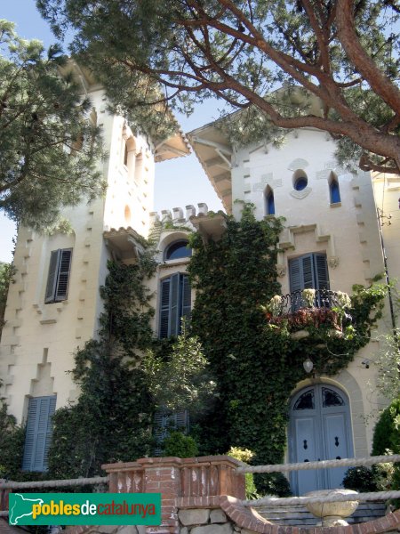 Tiana - Can Cruspinera (Foto: Albert Esteves, 2007) Tiana - Can Cruspinera