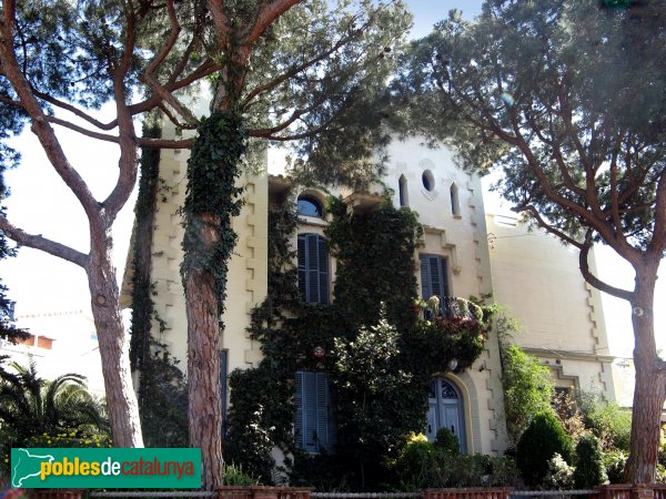 Tiana - Can Cruspinera (Foto: Albert Esteves, 2007) Tiana - Can Cruspinera