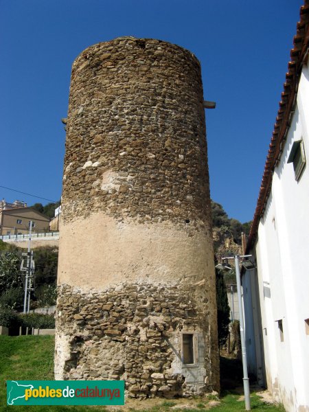 Montgat - Torre de ca l'Alzina (Foto: Albert Esteves, 2007) Montgat - Torre de ca l'Alzina