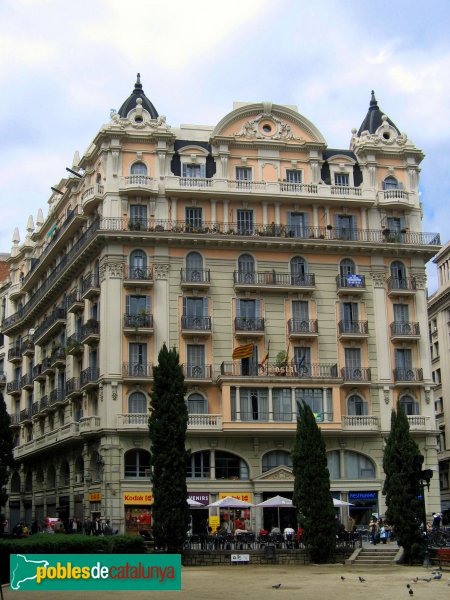 Barcelona - Via Laietana, 29 (Foto: Albert Esteves, 2007) Barcelona - Via Laietana, 29