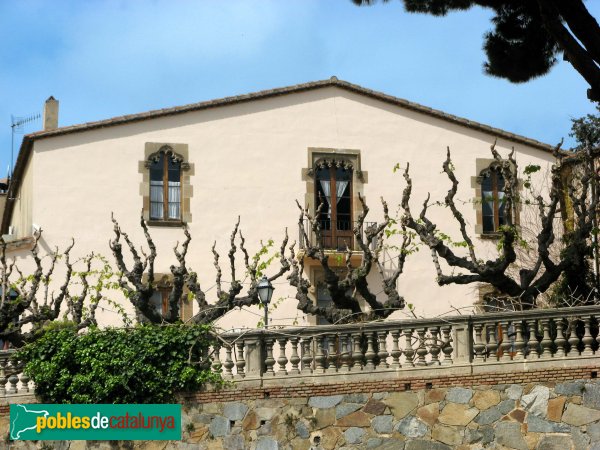 Alella - Can Coll (Foto: Albert Esteves, 2007) Alella - Can Coll