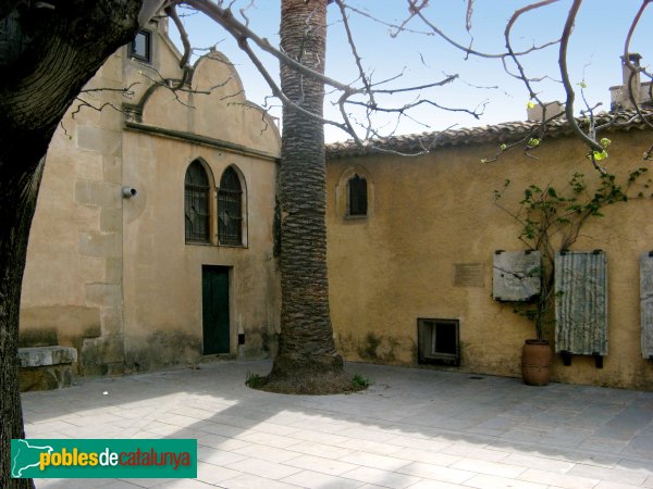 Alella - Església (Foto: Albert Esteves, 2007) Alella - Església