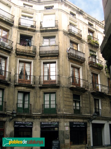 Barcelona - Placeta Milans (Foto: Albert Esteves, 2007) Barcelona - Placeta Milans