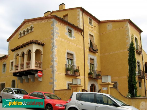 Vilassar de Dalt - Can Coll (Foto: Albert Esteves, 2007) Vilassar de Dalt - Can Coll