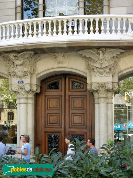 Barcelona - Casa Malagrida (Passeig de Gràcia, 27) (Foto: Albert Esteves, 2007) Barcelona - Casa Malagrida (Passeig de Gràcia, 27)