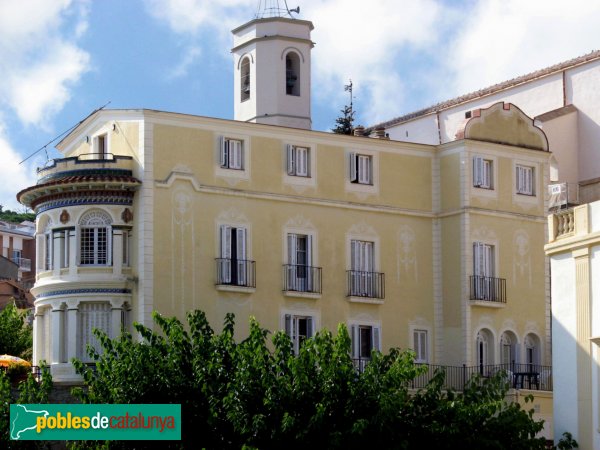 Caldes d'Estrac - Can Gili (Foto: Albert Esteves, 2007) Caldes d'Estrac - Can Gili