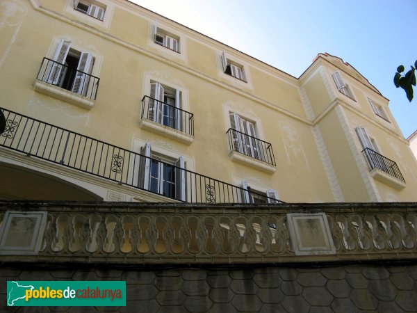 Caldes d'Estrac - Can Gili (Foto: Albert Esteves, 2007) Caldes d'Estrac - Can Gili