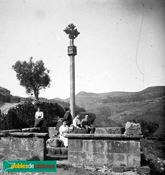 Corbera de Llobregat - Creu Nova (Foto: Josep Salvany - Fons Salvany, Biblioteca de Catalunya, 1919) Corbera de Llobregat - Creu Nova