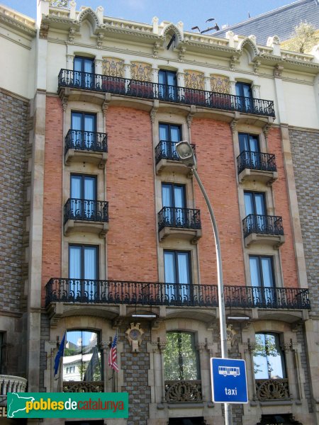 Barcelona - Passeig de Gràcia, 75 (Foto: Albert Esteves, 2007) Barcelona - Passeig de Gràcia, 75
