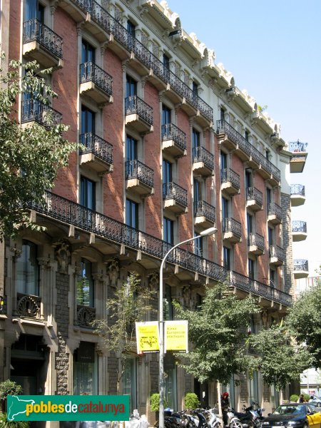 Barcelona - Passeig de Gràcia, 75 (Foto: Albert Esteves, 2007) Barcelona - Passeig de Gràcia, 75