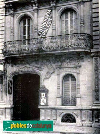 Barcelona - Casa Napoleó (Frontó Colom) (Foto: "Arquitectura Moderna" (Biblioteca de Catalunya), 1897) Barcelona - Casa Napoleó (Frontó Colom)