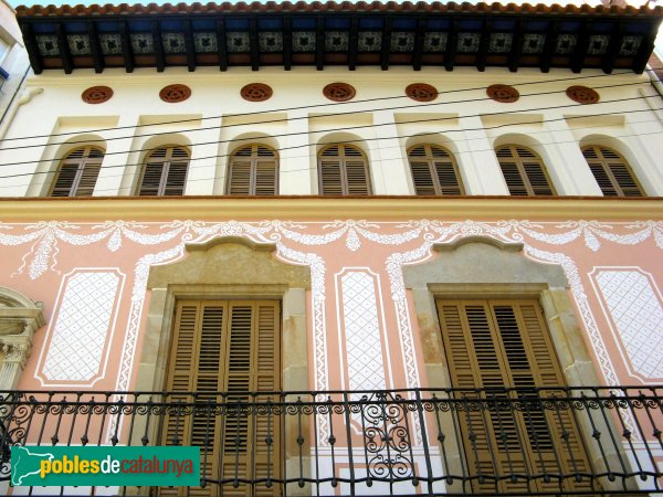 Arenys de Mar - Can Montal de la Dreta (Foto: Albert Esteves, 2007) Arenys de Mar - Can Montal de la Dreta