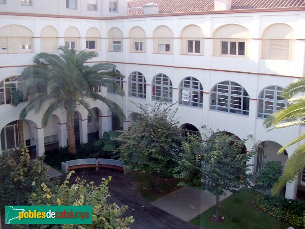 Mataró - Hospital de Sant Jaume i Santa Magdalena (Foto: <i>Gustau Zariquiey</i>, 2007) Mataró - Hospital de Sant Jaume i Santa Magdalena