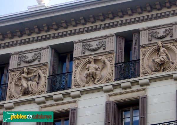 Barcelona - Rambla Catalunya, 33 (Foto: Albert Esteves, 2006) Barcelona - Rambla Catalunya, 33