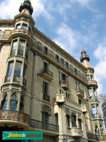 Barcelona - Rambla Catalunya, 17 (Foto: Albert Esteves, 2007) Barcelona - Rambla Catalunya, 17