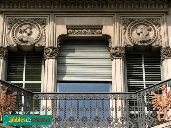 Barcelona - Rambla Catalunya, 17 (Foto: Albert Esteves, 2007) Barcelona - Rambla Catalunya, 17