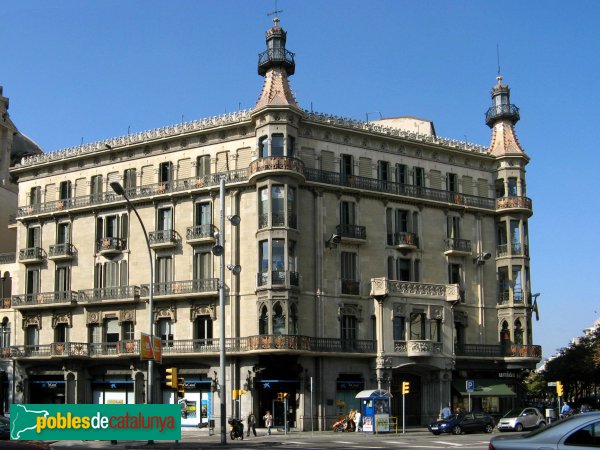 Barcelona - Rambla Catalunya, 17 (Foto: Albert Esteves, 2006) Barcelona - Rambla Catalunya, 17