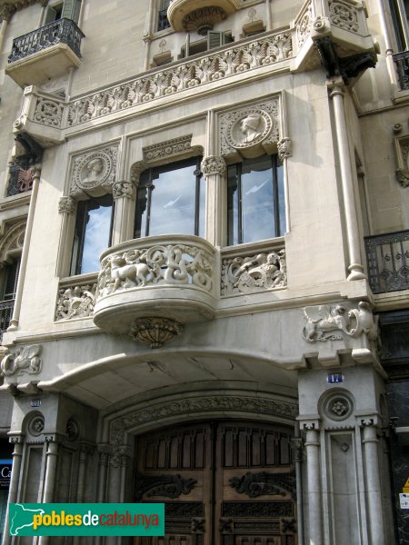 Barcelona - Rambla Catalunya, 17 (Foto: Albert Esteves, 2007) Barcelona - Rambla Catalunya, 17