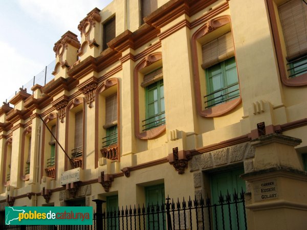 Canet de Mar - Col·legi Yglesias (Foto: Albert Esteves, 2007) Canet de Mar - Col·legi Yglesias