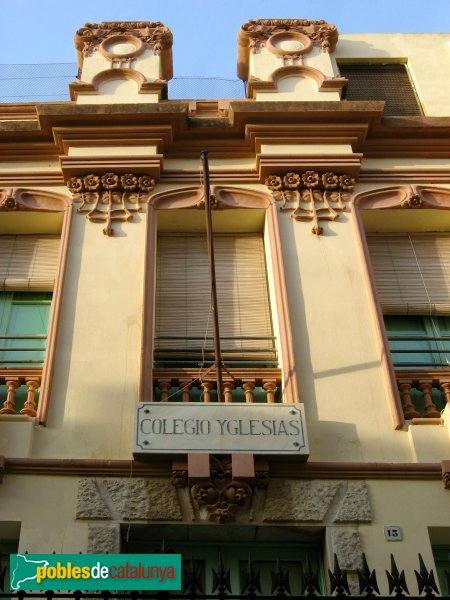 Canet de Mar - Col·legi Yglesias (Foto: Albert Esteves, 2007) Canet de Mar - Col·legi Yglesias