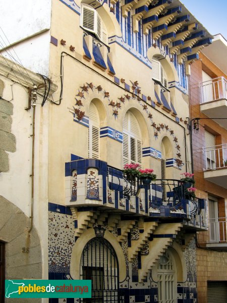 Sant Pol - Casa Planiol (Foto: Albert Esteves, 2007) Sant Pol - Casa Planiol