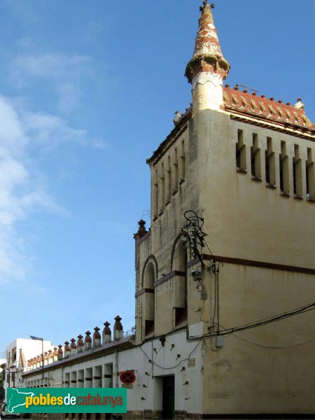 Sant Pol - Escoles Públiques (Foto: Albert Esteves, 2007) Sant Pol - Escoles Públiques