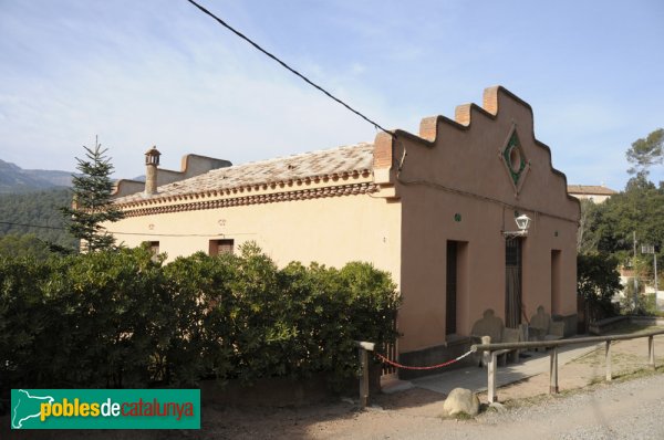 Les cases de les Arenes, una de les cases (Foto: Joan Sánchez Sabé, 2007) Les cases de les Arenes, una de les cases