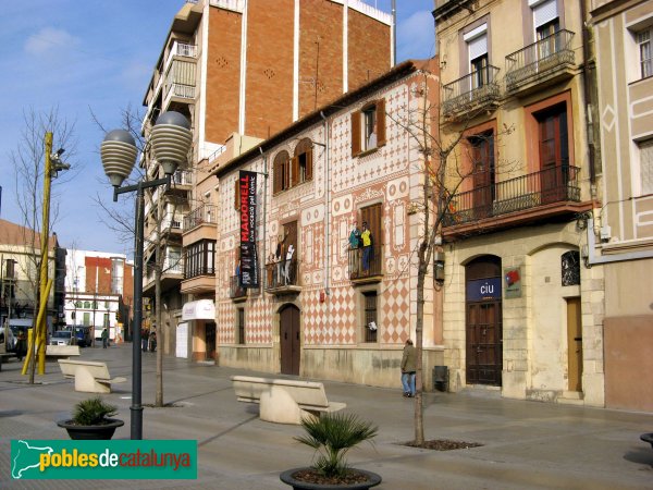 Molins de Rei - Ca n'Ametller (Foto: Albert Esteves, 2008) Molins de Rei - Ca n'Ametller