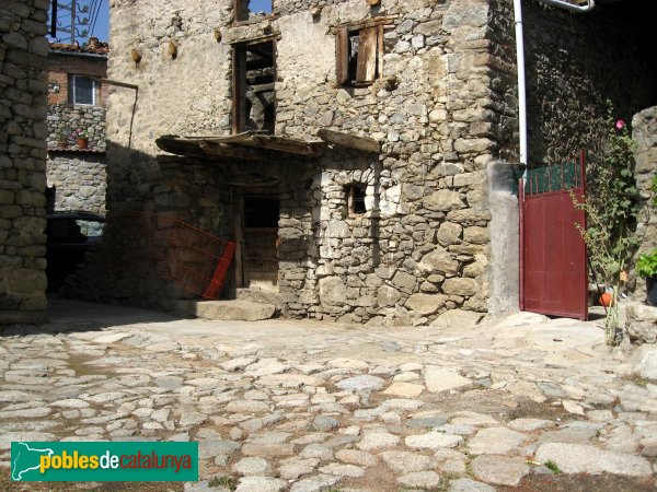 Lles - Poble de Músser. Cal Mario