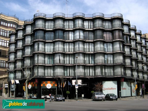 Barcelona - Muntaner, 212 (Foto: Albert Esteves, 2008) Barcelona - Muntaner, 212