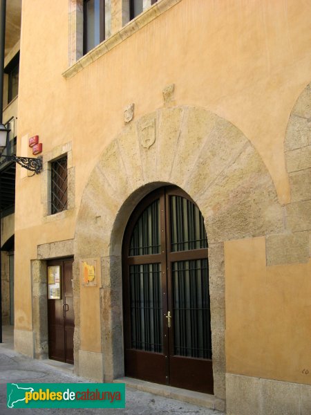 Tarragona - Casa dels Concilis (Foto: Albert Esteves, 2008) Tarragona - Casa dels Concilis