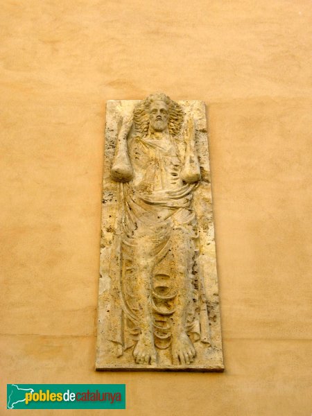 Tarragona - Casa dels Concilis (Foto: Albert Esteves, 2008) Tarragona - Casa dels Concilis