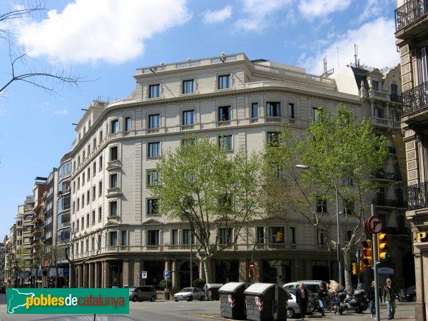 Barcelona - Balmes, 103-105 (Foto: Albert Esteves, 2008) Barcelona - Balmes, 103-105