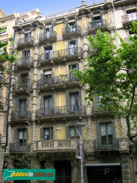 Barcelona - Còrsega, 298 (Foto: Albert Esteves, 2008) Barcelona - Còrsega, 298