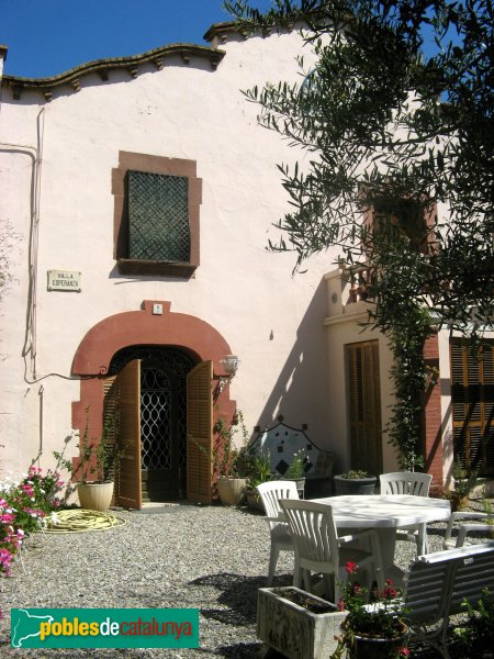 Pallejà - Ca l'Esperanceta de la Plaça (Foto: Albert Esteves, 2008) Pallejà - Ca l'Esperanceta de la Plaça