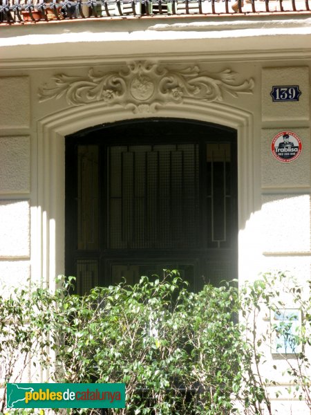 Barcelona - Diputació, 139 (Foto: Albert Esteves, 2008) Barcelona - Diputació, 139