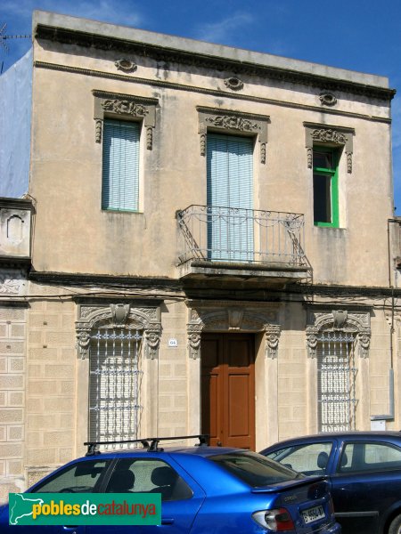 Sant Vicenç dels Horts - Ferrés i Costa, 64 (Foto: Albert Esteves, 2008) Sant Vicenç dels Horts - Ferrés i Costa, 64