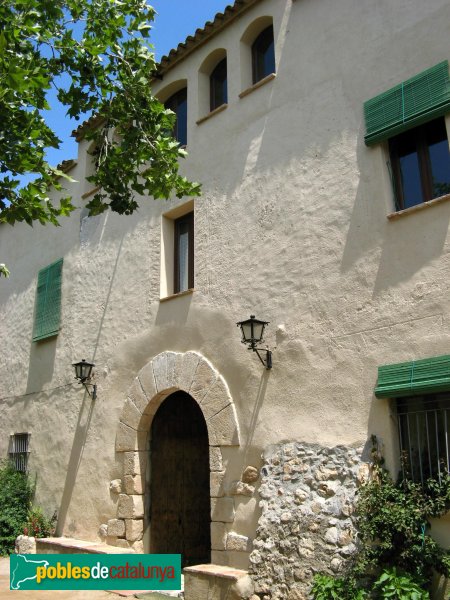 Vilallonga del Camp - Mas de Serra (Foto: Albert Esteves, 2008) Vilallonga del Camp - Mas de Serra