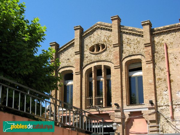 Sant Vicenç dels Horts - Centre Catòlic (Foto: Albert Esteves, 2008) Sant Vicenç dels Horts - Centre Catòlic